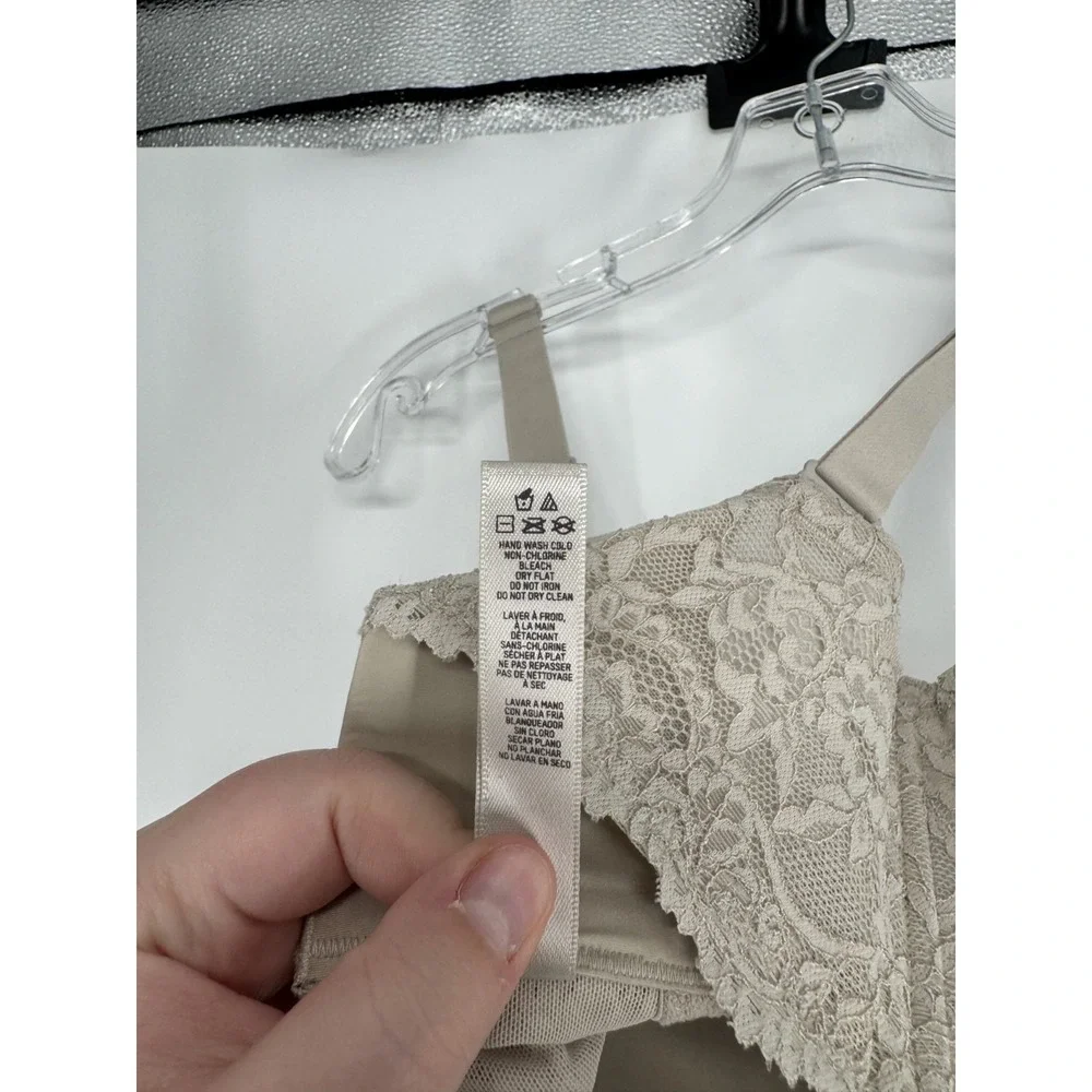 SKIMS Fits Everybody Lace Lightly Lined Balconette Bra Womens 36DDD Stone Grey